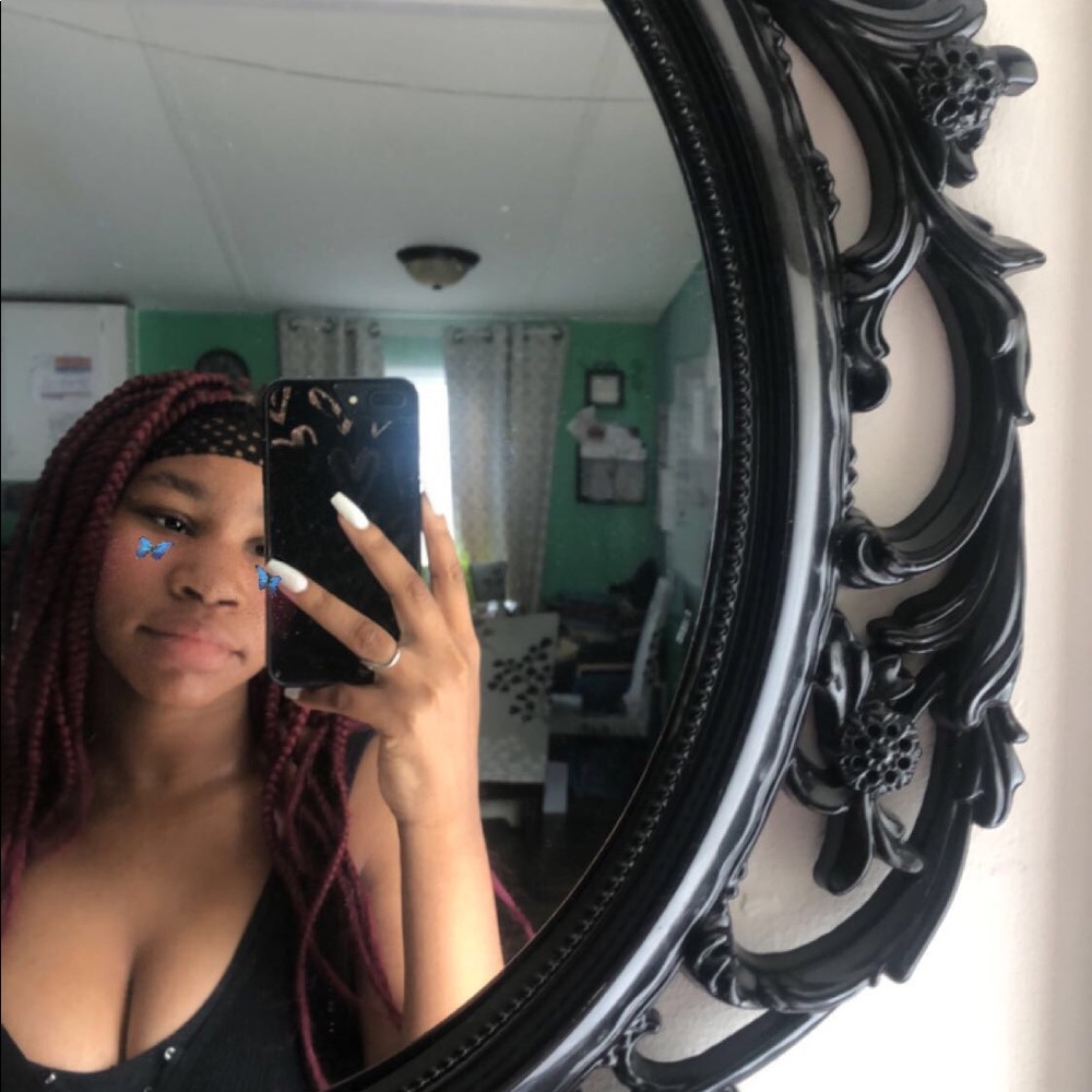 Meet your Posher, Kyairria